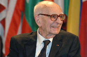 Figure 3: Claude Lévi-Strauss (1908-2009) (photo WikiCommons Michel Ravassard, UNESCO 16 novembre 2005).